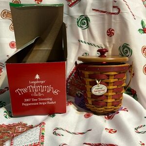 2007 Longaberger Tree Trimming Peppermint Stripe Basket